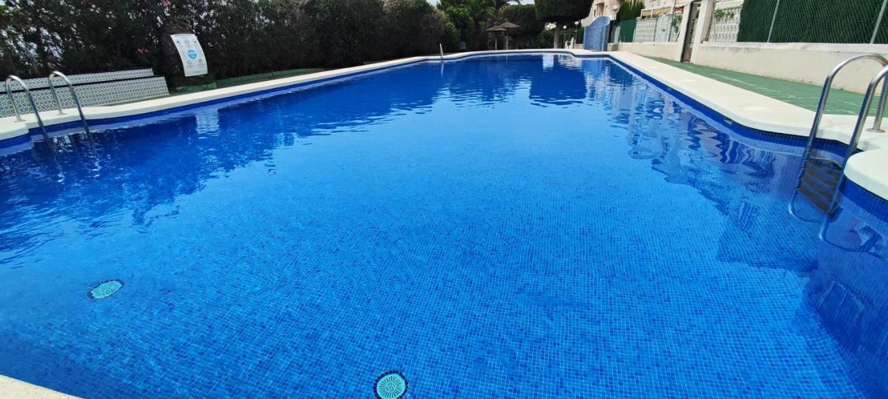 Parque Aromatico Con Dos Piscinas Torrevieja Exterior foto